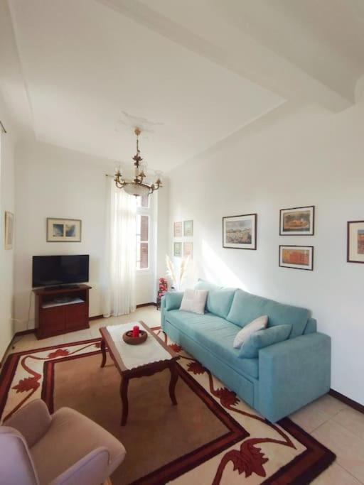 Calliope'S Neoclassical Home In The Heart Of Plaka Atina Dış mekan fotoğraf